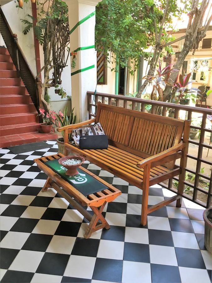 Dephani Beach Hotel Негомбо Экстерьер фото